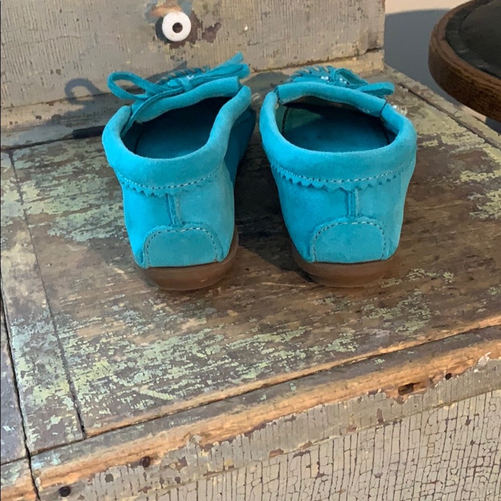Minnetonka suede mocs - Picture 7 of 8